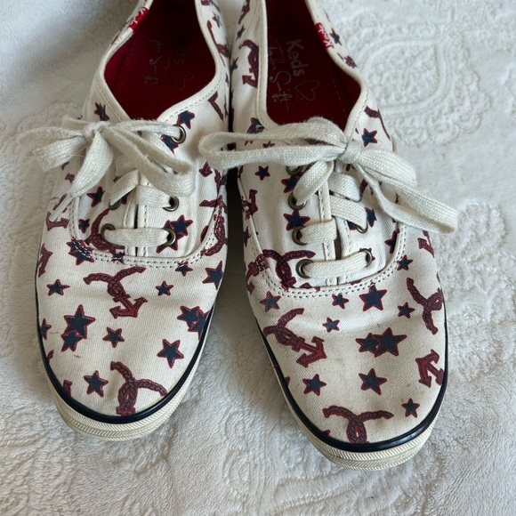 Taylor Swift Nautical Keds - Picture 2 of 8
